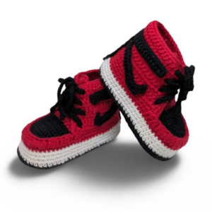 Handcrafted crochet baby shoes – cozy, breathable, and ideal for newborn feet